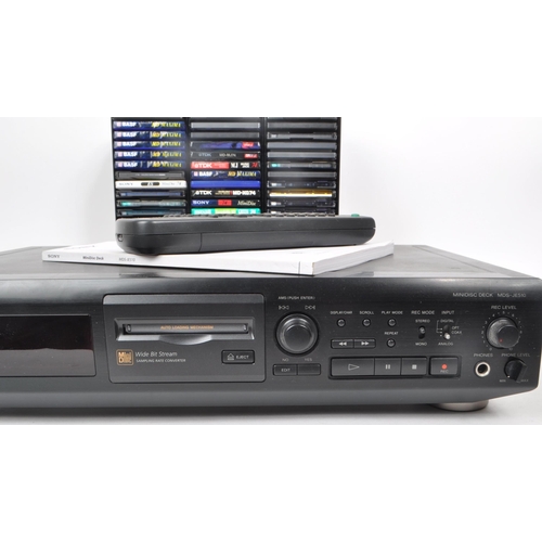 407 - SONY - A 1997/01 vintage minidisc deck player, MDS-JE510 and the remote control, with an additional ... 