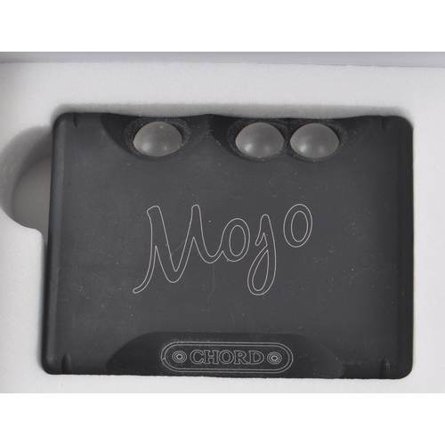 416 - Chord - A 2015 Mojo DAC / Headphone amplifier and black Mojo case. Features a field-programmable gat... 