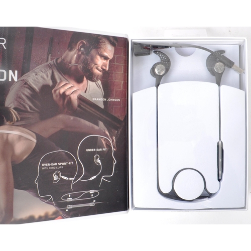 418 - A collection of three 21st-century earphones, comprised of, Sennheiser M2 IEi momentum in-ear noise-... 