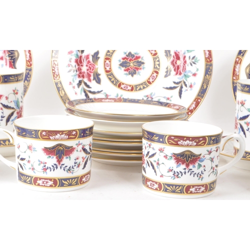 463 - Royal Worcester - 1994 bone china tea service pieces, featuring the Prince Regent pattern, a red and... 