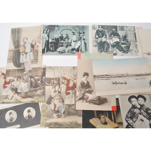 542 - A collection of early 20th-century Chinese, Japanese, and French postcards. Featuring subjects such ... 