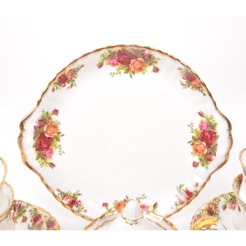 492 - Royal Albert - Old Country Roses - A collection of porcelain / china tea service set. To include cup... 