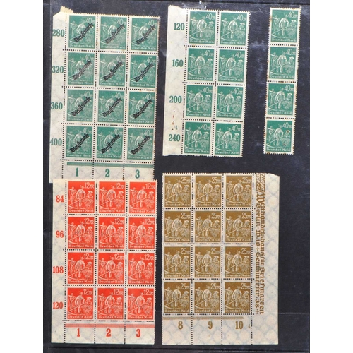 523 - A collection of 20th century British and Foreign postage stamps. The collection featuring franked an... 