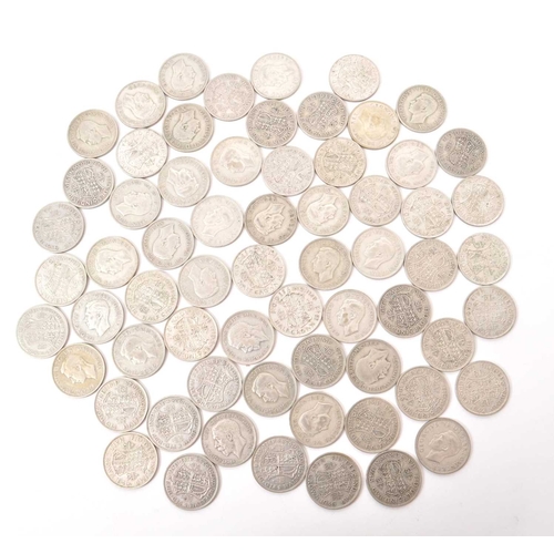 521 - A large collection of early 20th century British .500 silver circulated currency Half Crown coins. T... 