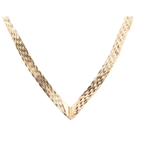 139 - A hallmarked 9ct gold braided herringbone chain wishbone necklace. The 9ct yellow gold necklace comp... 