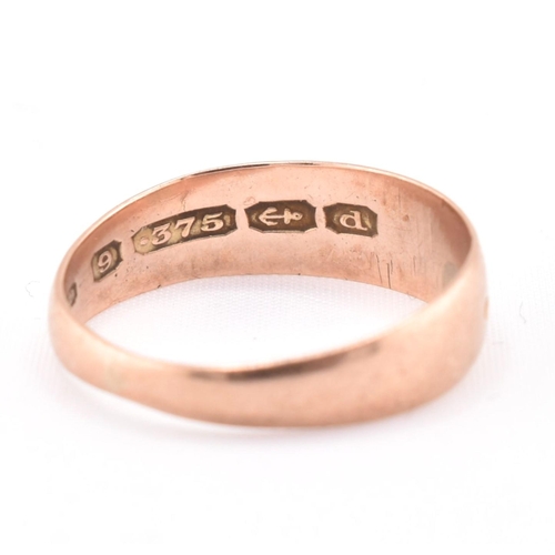 184 - An Edwardian hallmarked 9ct gold Mizpah ring. Hallmarked for Birmingham 1903. Weight 1.9g. Size M. A... 