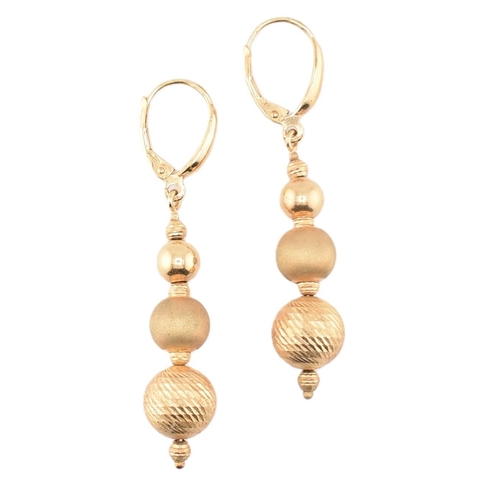 258 - A pair of 9ct gold graduated ball drop pendant earrings having lever clasps. Marked 375. Weighs 3.3g... 