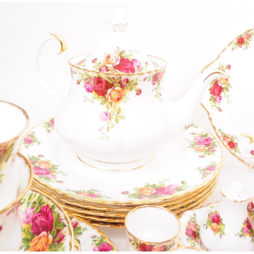 1 - Royal Albert - Old Country Roses - Vintage mid 20th century porcelain china dinner / tea service set... 