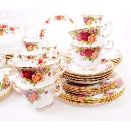 1 - Royal Albert - Old Country Roses - Vintage mid 20th century porcelain china dinner / tea service set... 