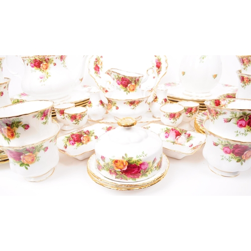 1 - Royal Albert - Old Country Roses - Vintage mid 20th century porcelain china dinner / tea service set... 