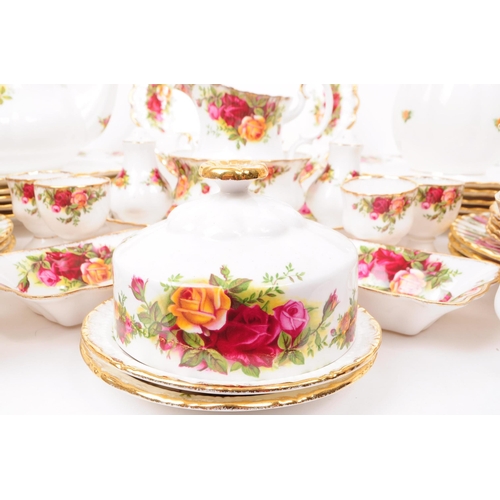 1 - Royal Albert - Old Country Roses - Vintage mid 20th century porcelain china dinner / tea service set... 