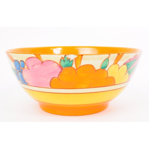 119 - Clarice Cliff - Bizarre - Mid century vintage porcelain bowl. Features a hand painted orange and yel... 