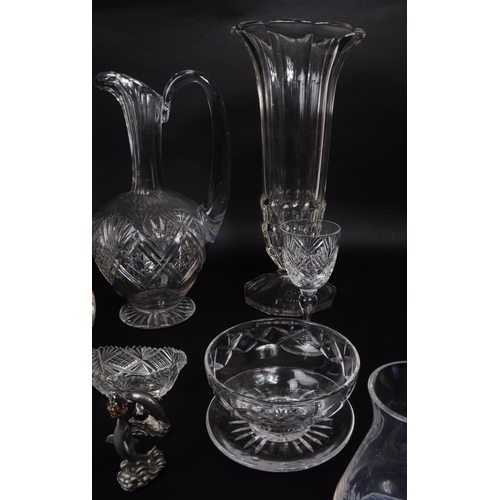 152 - Collection of late 20th century glass wares and Swarovski ornaments. Examples including Stuart cryst... 