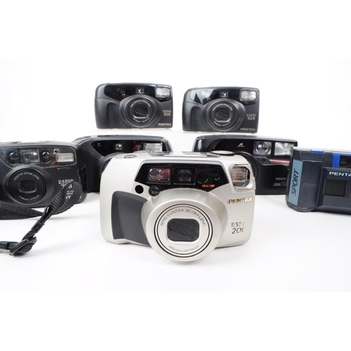 224 - Pentax - A collection of seven late 20th century Pentax point and shoot 35mm cameras in varrying con... 