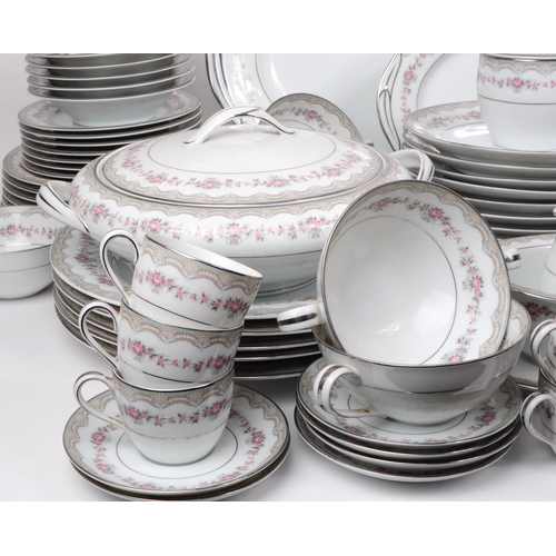 37 - Noritake - Glenwood - An extensive late 20th century China tea and dinner service, pattern 5770, com... 