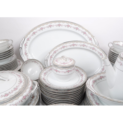 37 - Noritake - Glenwood - An extensive late 20th century China tea and dinner service, pattern 5770, com... 