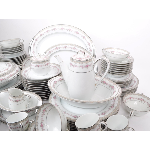 37 - Noritake - Glenwood - An extensive late 20th century China tea and dinner service, pattern 5770, com... 