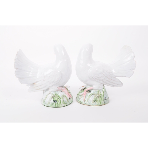 74 - Brenda Dennis - Two late 20th century ceramic studio art pottery fantail pigeons / doves. Hand model... 