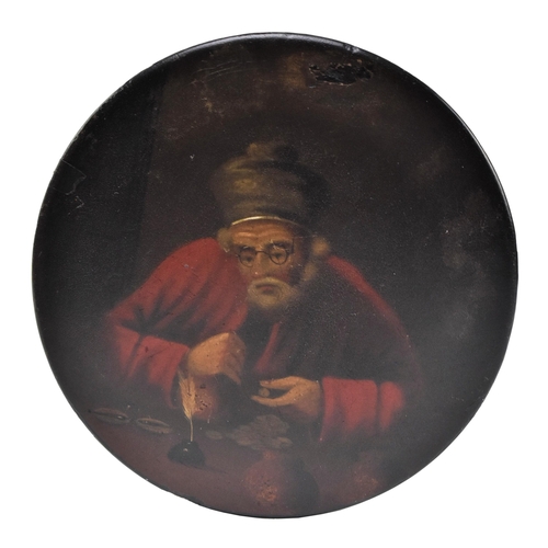 87 - A late 18th / early 19th century hand painted papier mache lacquered snuff box. The circular box pai... 