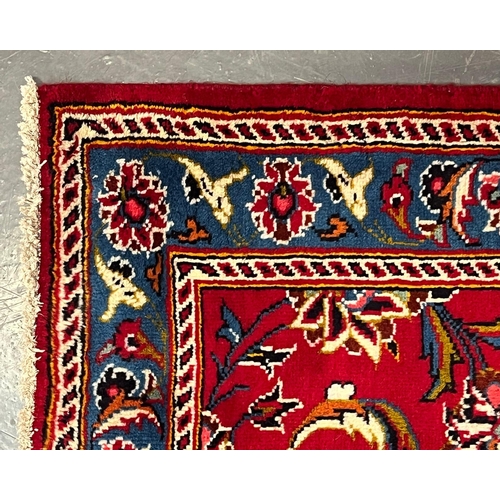 476 - A large early 20th century Central Persian Islamic Kashan floor carpet runner rug. The runner rug ha... 