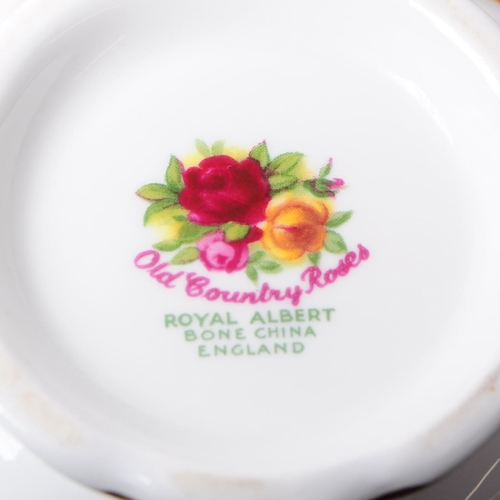 118 - Royal Albert - Late 20th century Old Country Roses bone china part tea service. Comprised of six tea... 