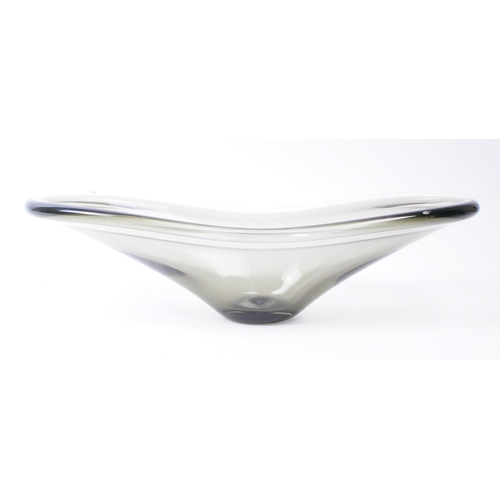 153 - Per Lutken for Holmegaard - A vintage mid century studio art glass bowl centrepiece fruit bowl. Abst... 