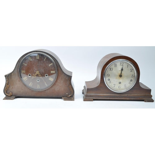 379 - Smiths, London - Collection of vintage 20th century mantel clocks. Art Deco examples with wooden exa... 