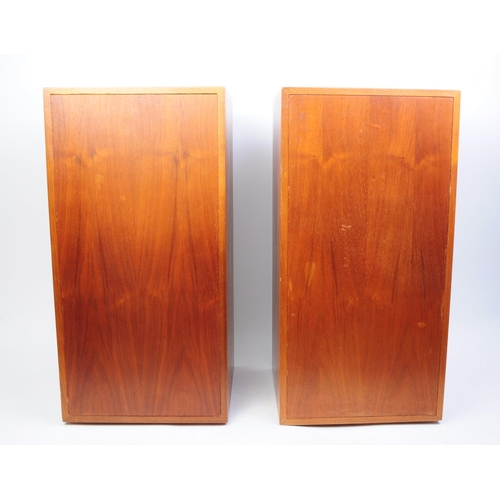 402 - Mission - A pair of Misson floor standing loud speakers. Model number 770 high definition 2 way refl... 