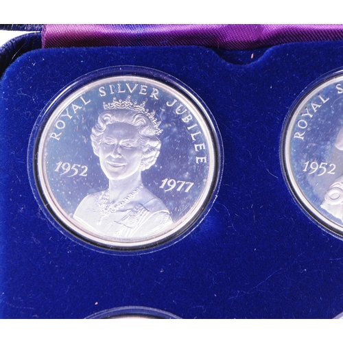 504 - Pobjoy Mint - 1977 Queen's Silver Jubilee set of four 'Royal Salute 1977' crownmedals as a special i... 