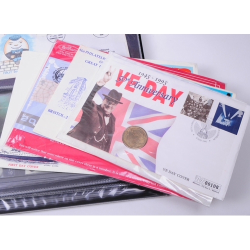 522 - A large collection of late 20th century presentation packs, first day covers and stamps, including t... 