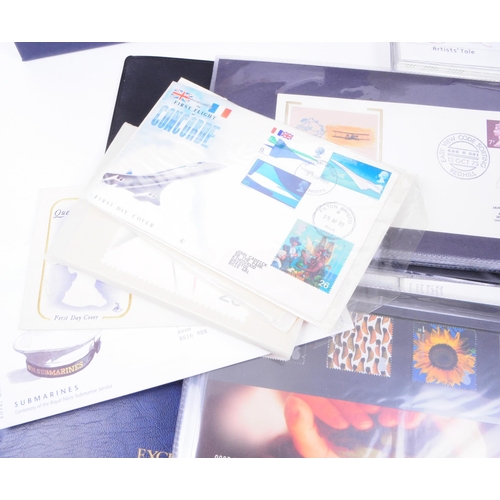 522 - A large collection of late 20th century presentation packs, first day covers and stamps, including t... 