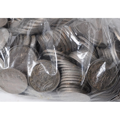 525 - A large collection of 19th and 20th century British currency coins. The collection to include a larg... 