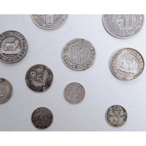 548 - A collection of 18th, 19th and 20th century British silver coins and tokens. The collection to inclu... 