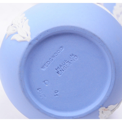 72 - Wedgwood - Jasperware - A collection of vintage 20th century sky blue bisque porcelain items. To inc... 