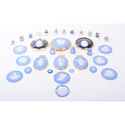 75 - Wedgwood - Collection of 20th century porcelain and china pieces. Comprised of sky blue bisque penda... 