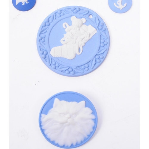 75 - Wedgwood - Collection of 20th century porcelain and china pieces. Comprised of sky blue bisque penda... 