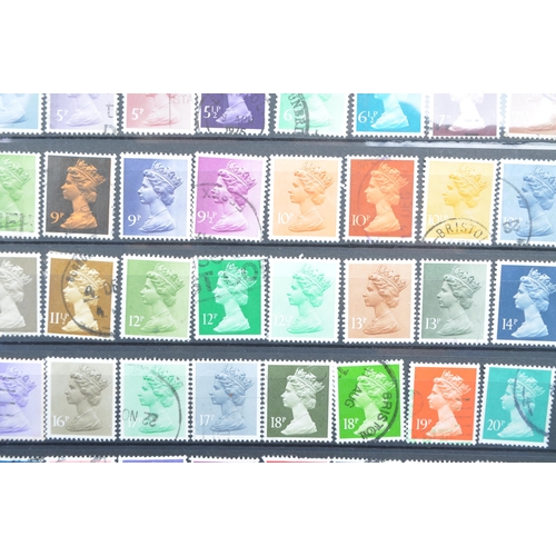 512 - A collection of 20th century British postage stamps. The collection to include King Edward VII 1902-... 