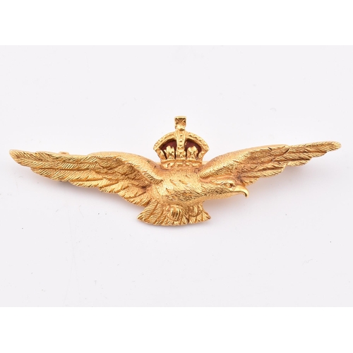 19 - A gold and enamel RAF sweetheart brooch pin. The brooch in the form of an eagle surmounted by crown ... 