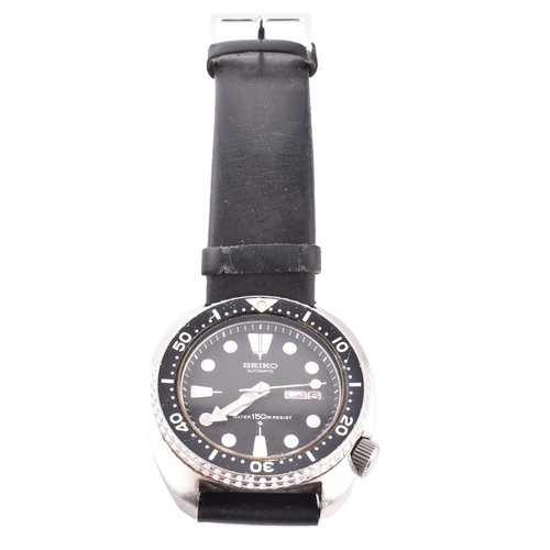 266 - A Seiko Turtle 150m diver's watch, circa 1980s. The watch ref. 6309-7040, having a 17 jewels automat... 