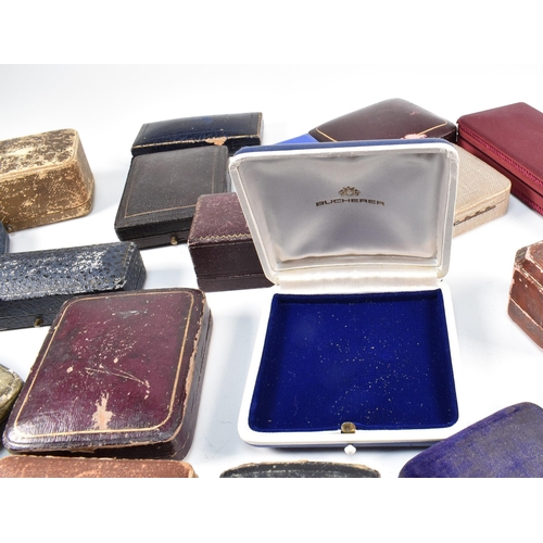 267 - An assortment of jewellery boxes. The collection of antique and later jewellery boxes to include nec... 