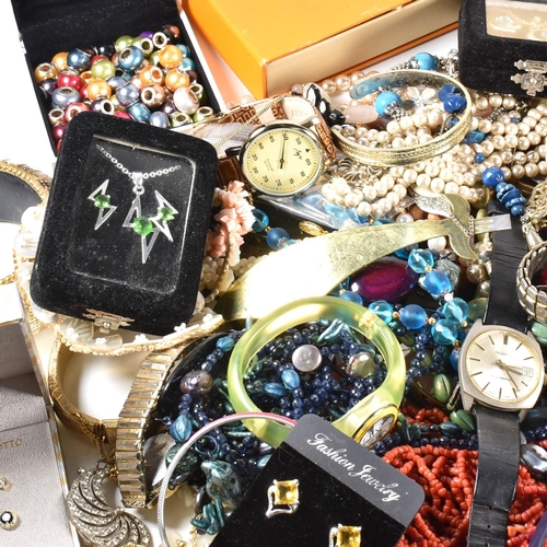 331 - A large collection of vintage and modern costume jewellery. The Jewellery to include necklaces earri... 