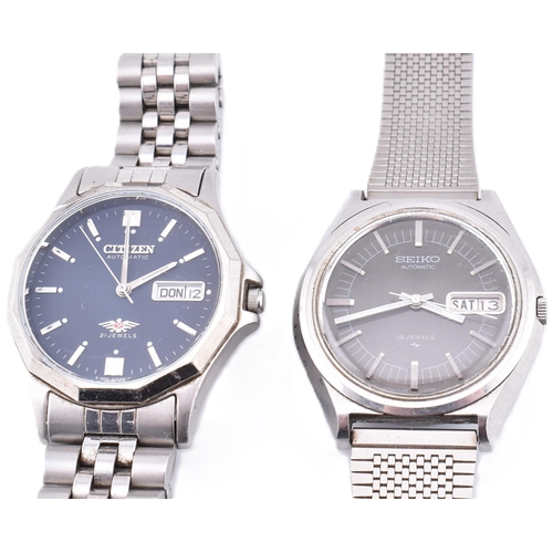 349 - A Seiko automatic and a Citizen automatic wristwatch. The lot to include a Seiko automatic 19 jewels... 