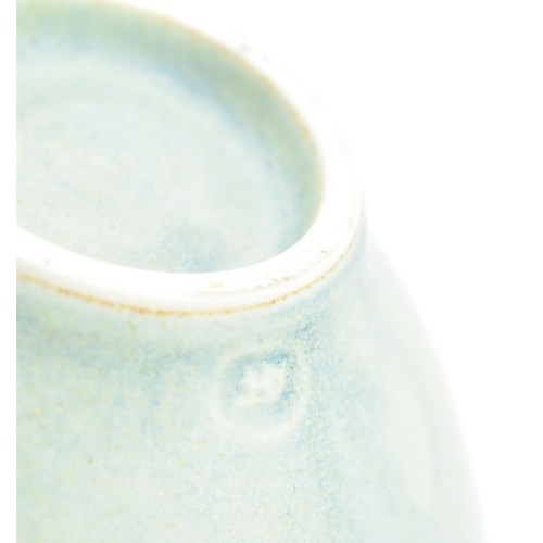 127 - Annette Fuchs (1939-1992) - A vintage mid century blue glazed studio pottery stoneware bowl. The bow... 