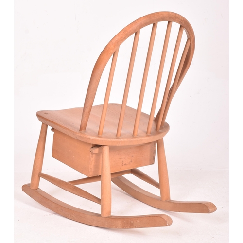 15 - Lucien Ercolani for Ercol Furniture - Model 325 - A retro mid 20th century circa 1960s beech and elm... 