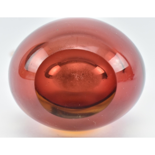 24 - A mid 20th century vintage Murano Sommerso cased vase in the manner of Flavio Poli. The vase being o... 
