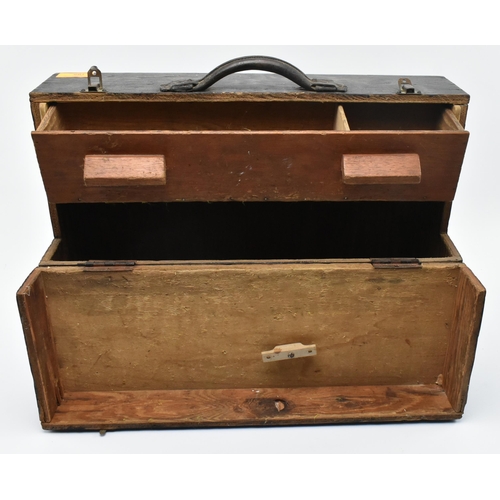 48 - A vintage 20th century wooden single-handled carpenter / craftsman toolbox. The case having a metal ... 