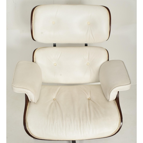 50 - After Charles & Ray Eames - Herman Miller - Lounge Chair - A contemporary Eames style retro larg... 
