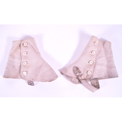 252 - G. A. Dunn & Co - Early 20th century grey ascot top hat from Piccadilly Circus, London. Housed w... 