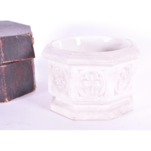 254 - Thomas Pratt & Sons - Late 19th century Parian gothic traveling font housed within the original ... 