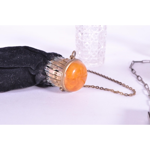 255 - Collection of early 20th century hallmarked silver pieces, comprised of a napkin ring, chain clutch ... 